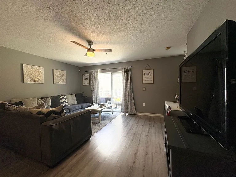 310 Freedoms Ring Dr — Photo 5