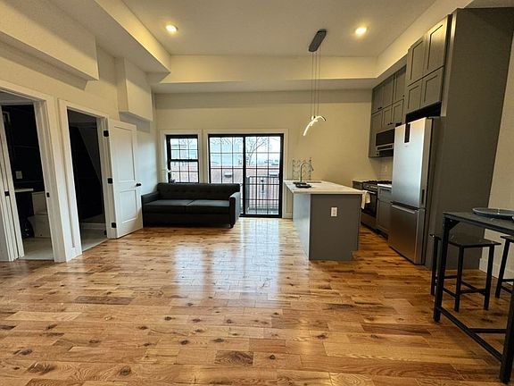 2nd image of 241 Palisade Ave #5