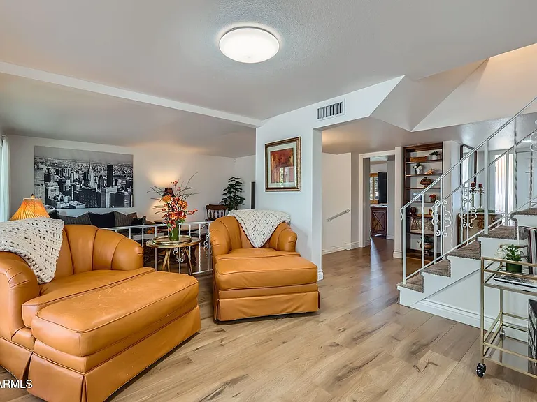 1305 E Steamboat Bend Dr — Photo 17