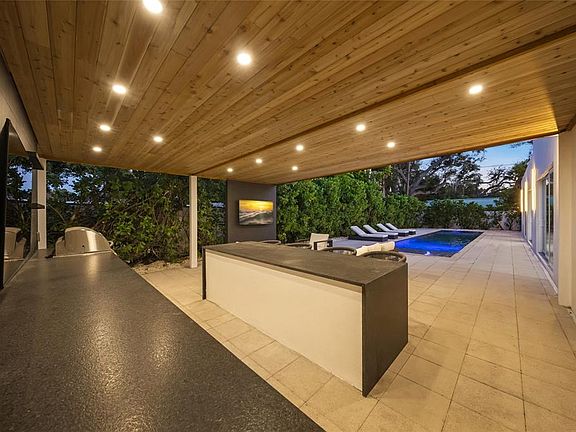 3rd image of 3500 Bay Shore Rd