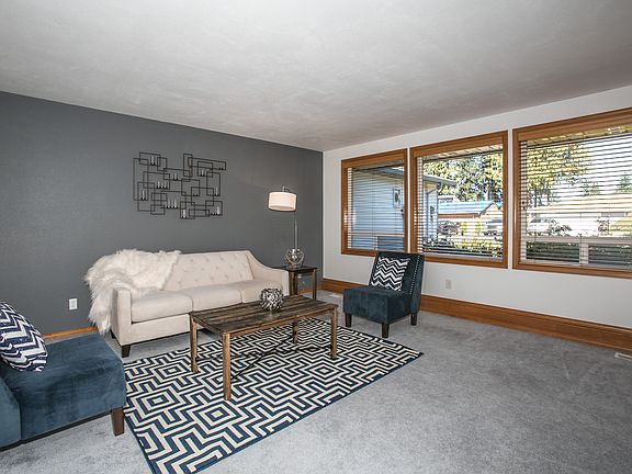 5th image of 5116 133rd Pl NE