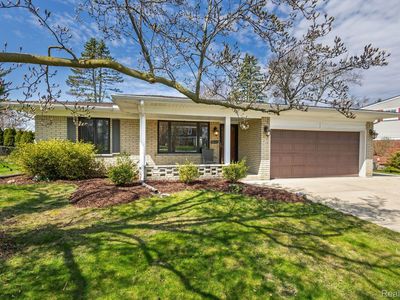 38241 Rockhill St, Clinton Township, MI, 48036