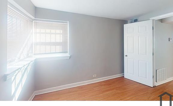 3rd image of 51 N Pine Ave #G
