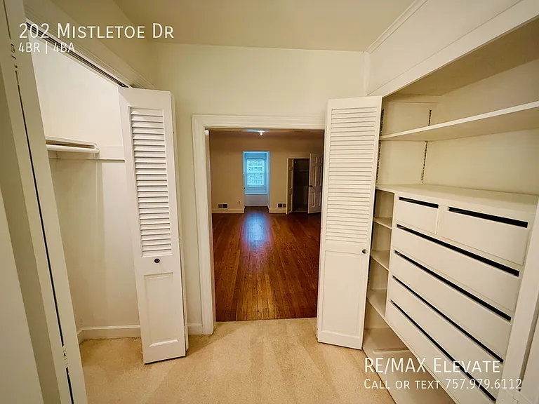 202 Mistletoe Dr — Photo 18