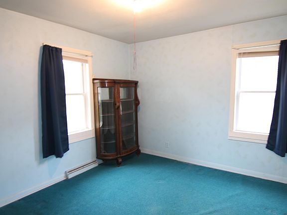 4th image of 115 Hansen Dr