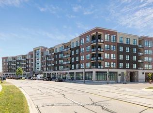 150 Oak Park Blvd #208, Oakville, ON L6H 3P2