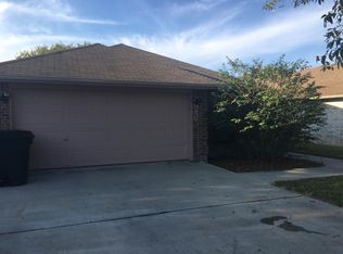 946 Parkdale Dr, New Braunfels, TX 78130