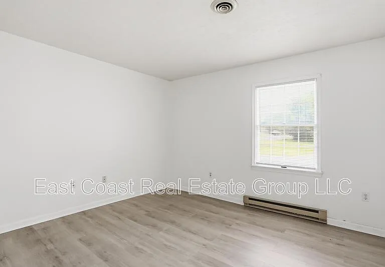 427 N Western Ave — Photo 25