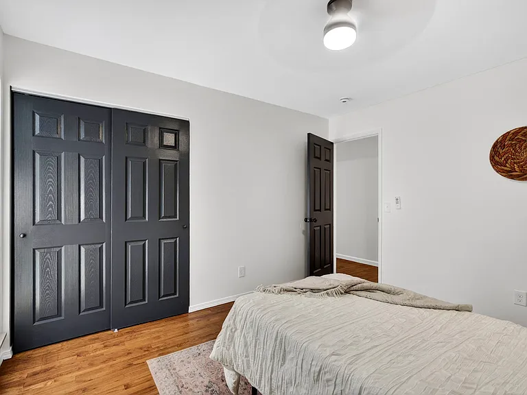 6450 Hadden Bay Dr — Photo 32