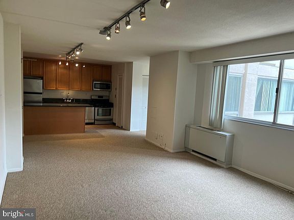 4th image of 4515 Willard Ave APT 602S