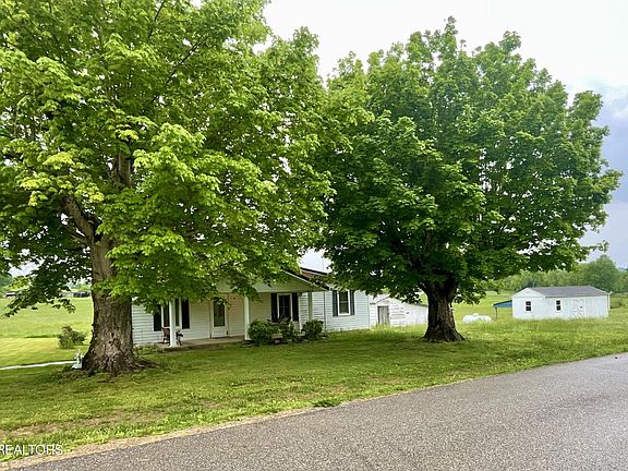 3rd image of 314 Greene Ln