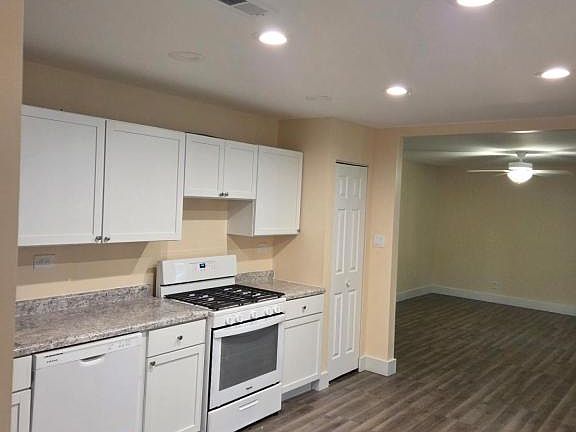 2nd image of 21836 Orion Ave