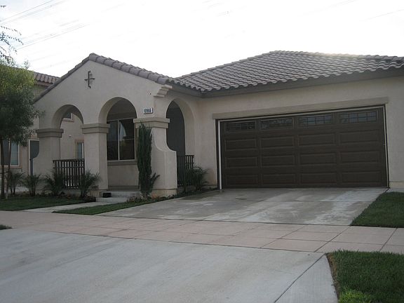 2nd image of 10966 Veach St