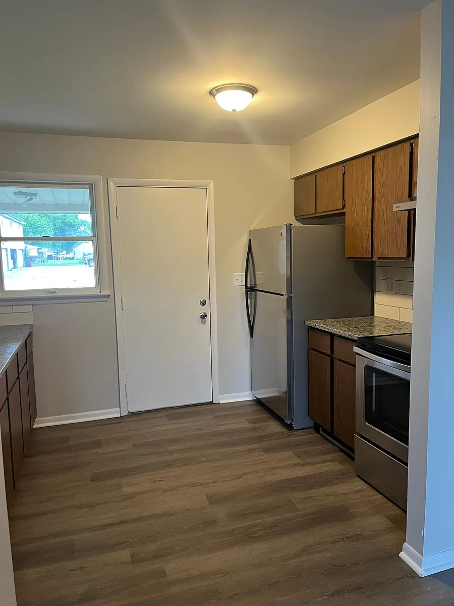 Building Photo - 403 Sal Blvd #A