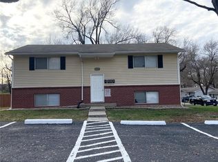 15204 Bellaire Ave, Grandview, MO 64030