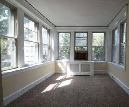 4th image of 4842 Larchwood Ave #A