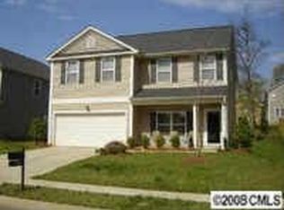 8727 Earthenware Dr, Charlotte, NC 28269