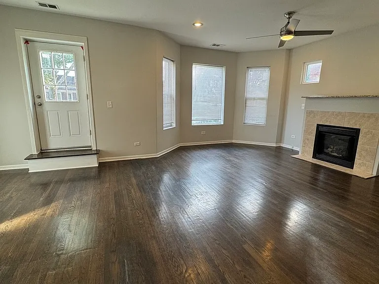6130 S Rhodes Ave #2 — Photo 3