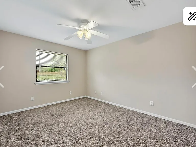 133 E Mosley Ln — Photo 5