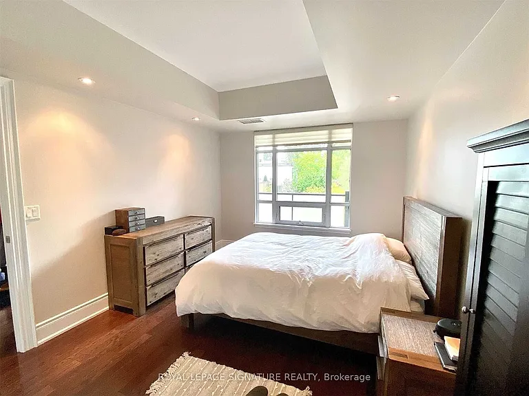 1717 Avenue Rd #322 — Photo 8