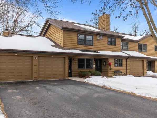 921 Babcock St APT 11, Neenah, WI 54956