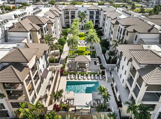 1030 3rd Ave S UNIT 319, Naples, FL 34102