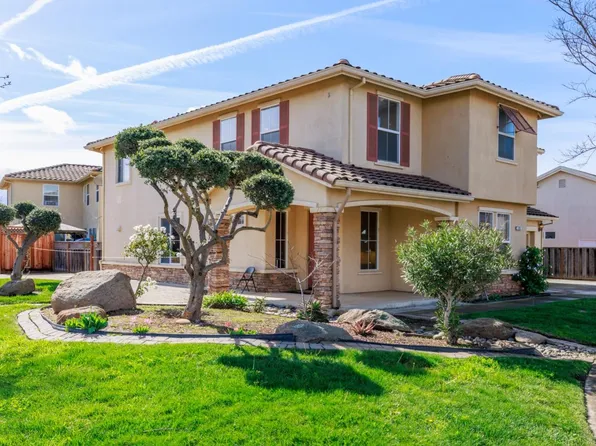 22 Arezzo Cir, Salinas, CA 93905