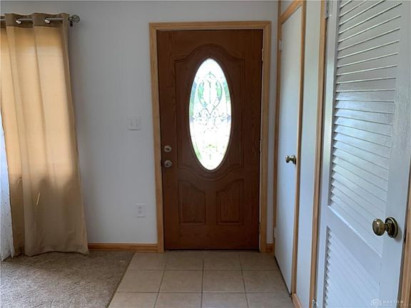 4th image of 727 Spartan Ave