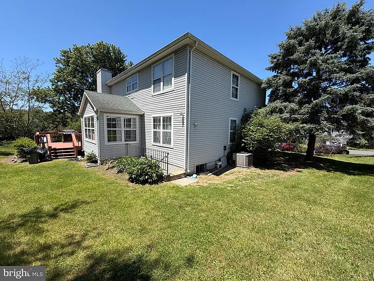 407 Tamarack Cir — Photo 40