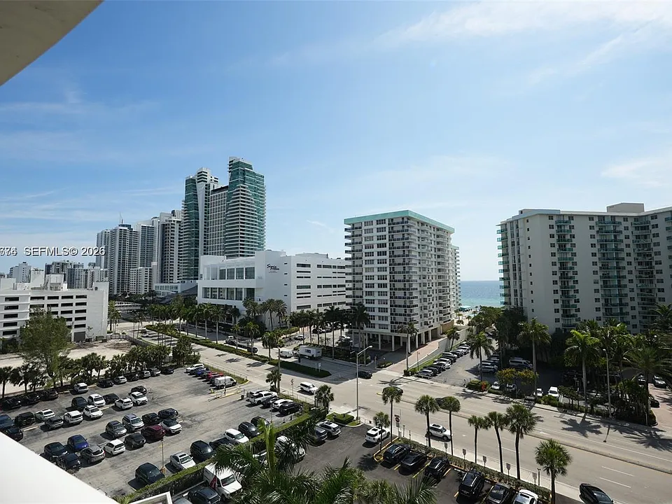 3800 S Ocean Dr #818