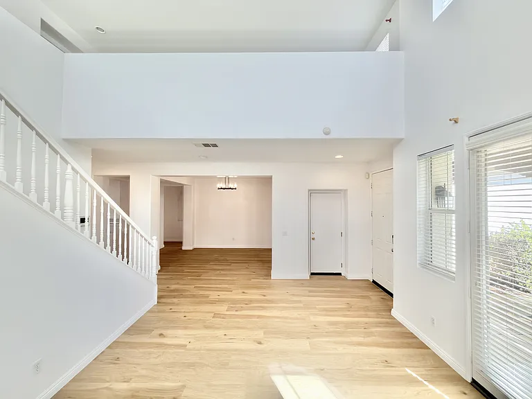 34619 Chinaberry Dr — Photo 5