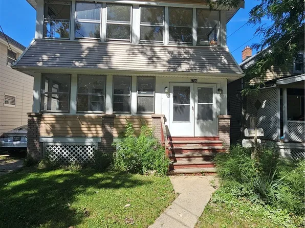 2700 Hood Ave, Cleveland, OH 44109