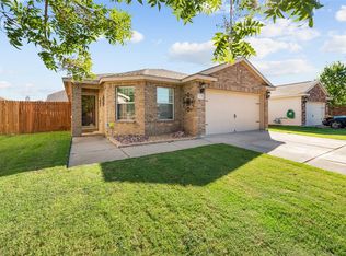 621 Misty Mountain Dr, Fort Worth, TX 76140