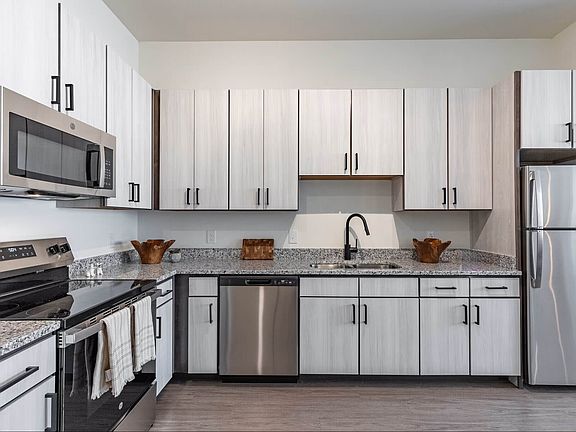 3rd image of 6664 Nolensville Rd #2-305