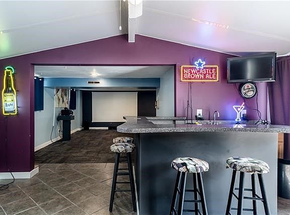 5th image of 5344 N Lydia Ave