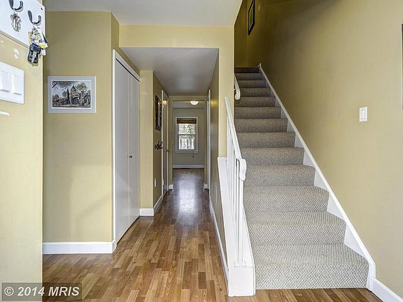 2nd image of 2207 Newton Dr