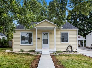 318 41st St SW, Wyoming, MI 49548