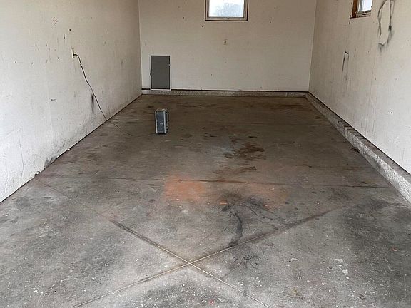 4th image of 3359 Ubben Ave #1-4
