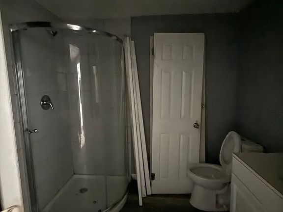 5th image of 1662 Hunter St