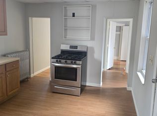 358 Manchester St APT 1, Manchester, NH 03103