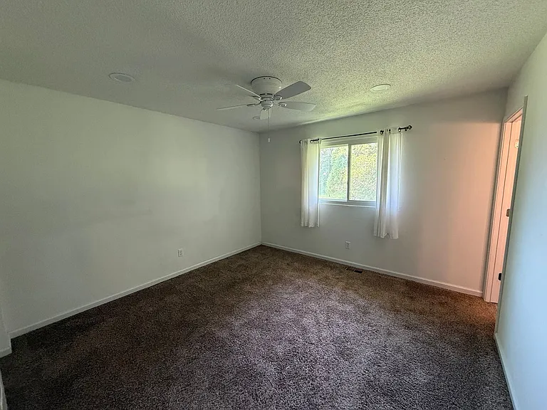 5360 Glencullen Way — Photo 12