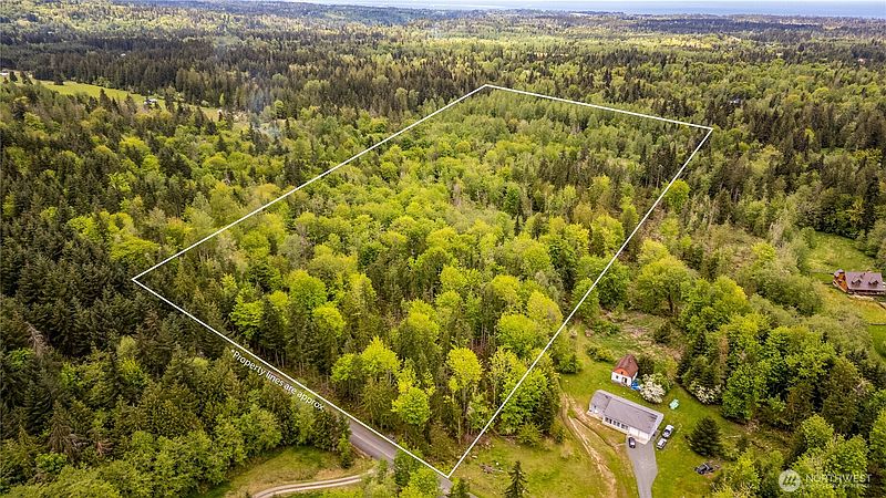 3rd image of 9999 Township Line Road