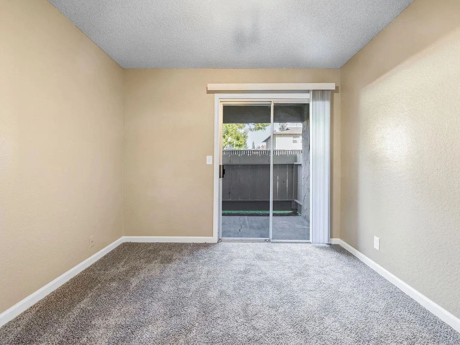 Casa de Paz Apartments — Photo 4