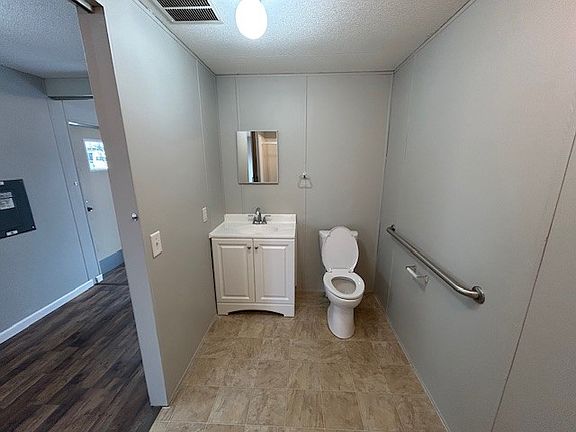 5th image of 111 S Cedar Dr Trailer 2