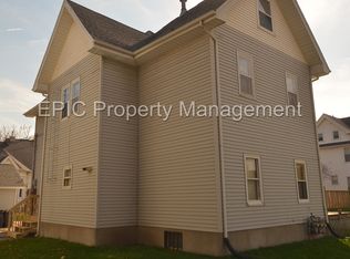 502 12th St SE, Cedar Rapids, IA 52403
