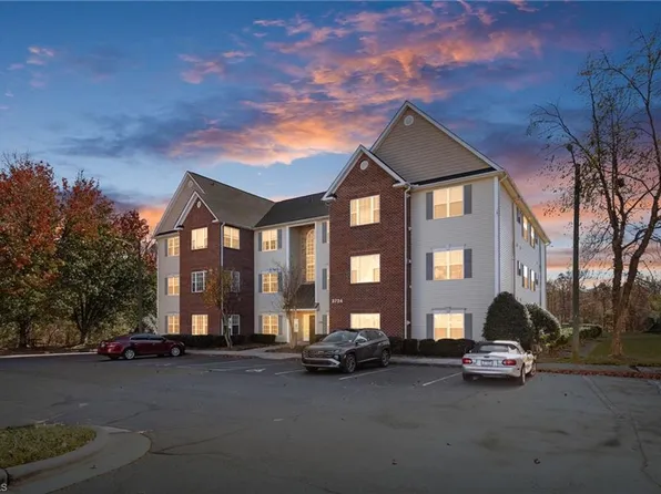 3724 Spanish Peak Dr APT 2B, High Pt, NC 27265
