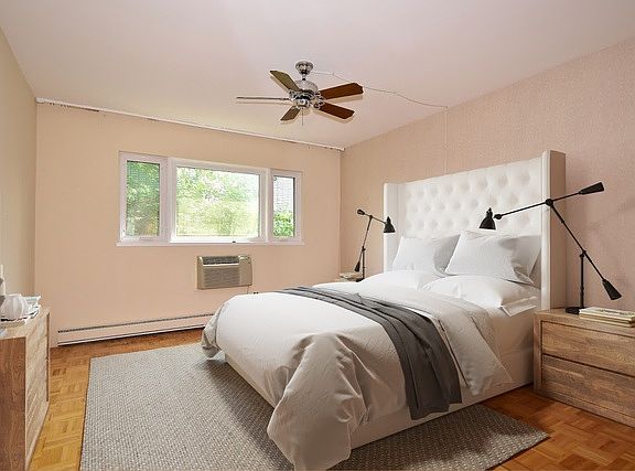 3rd image of 1131 W Lunt Ave APT 205