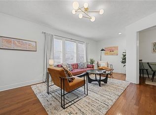 7525 Eaton St, Prairie Village, KS 66208