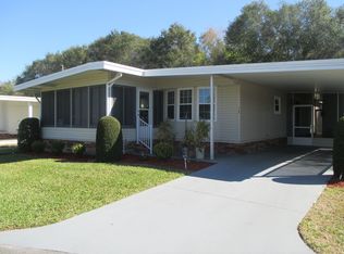 150 Royal Palm Dr, Leesburg, FL 34748