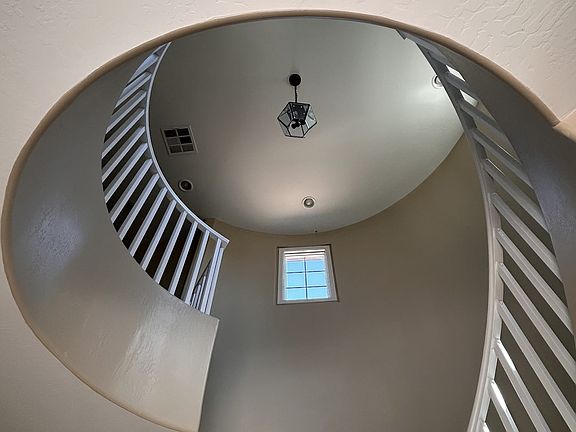 4th image of 18268 W Carol Ave